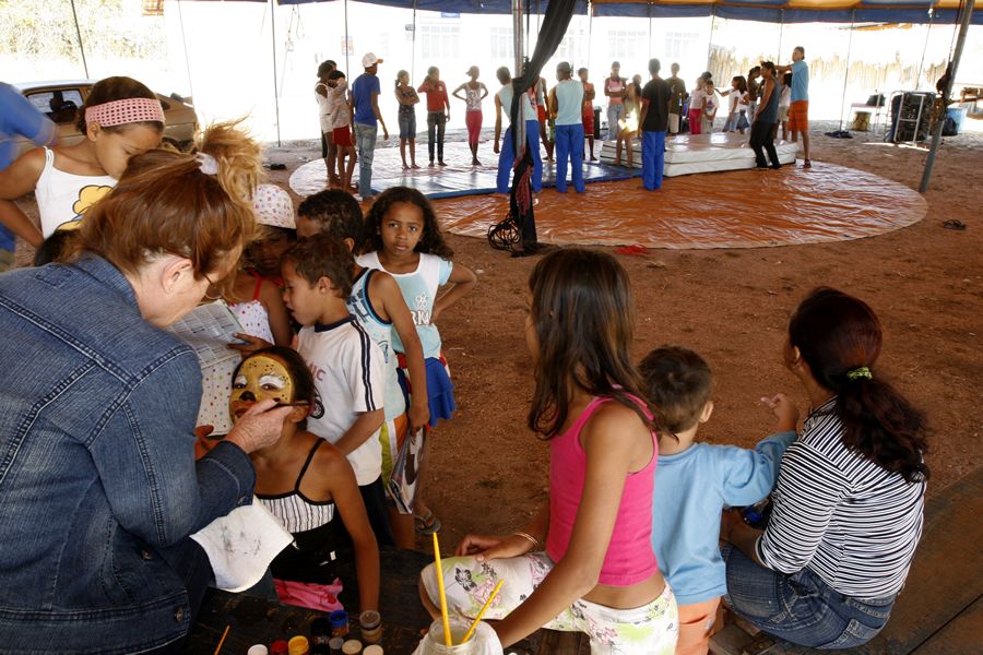 Galeria de Circo Laheto - Oficina circense e apresentaçao do Circo Laheto no VIII Encontro de Culturas